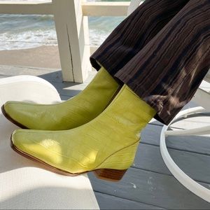 Paloma Wool Edna boots in Pistachio
